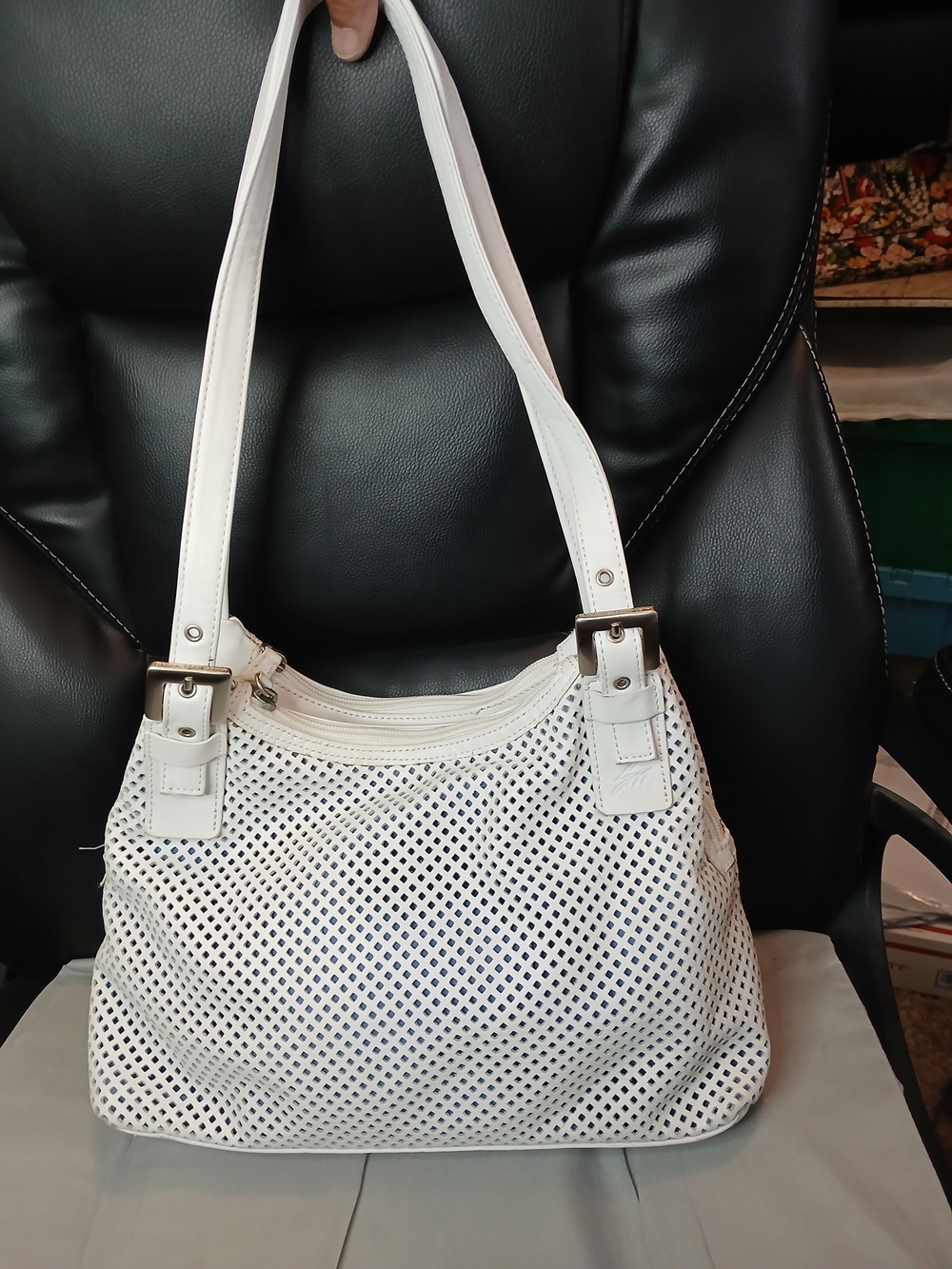 Stone Mountain Diamond Cut White Shoulder Bag